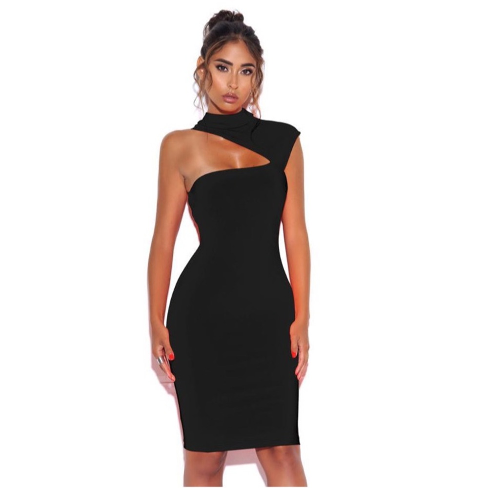RESTOCKED JOLENE ASYMMETRIC CUT OUT DRESS BLACK SOLD OUT